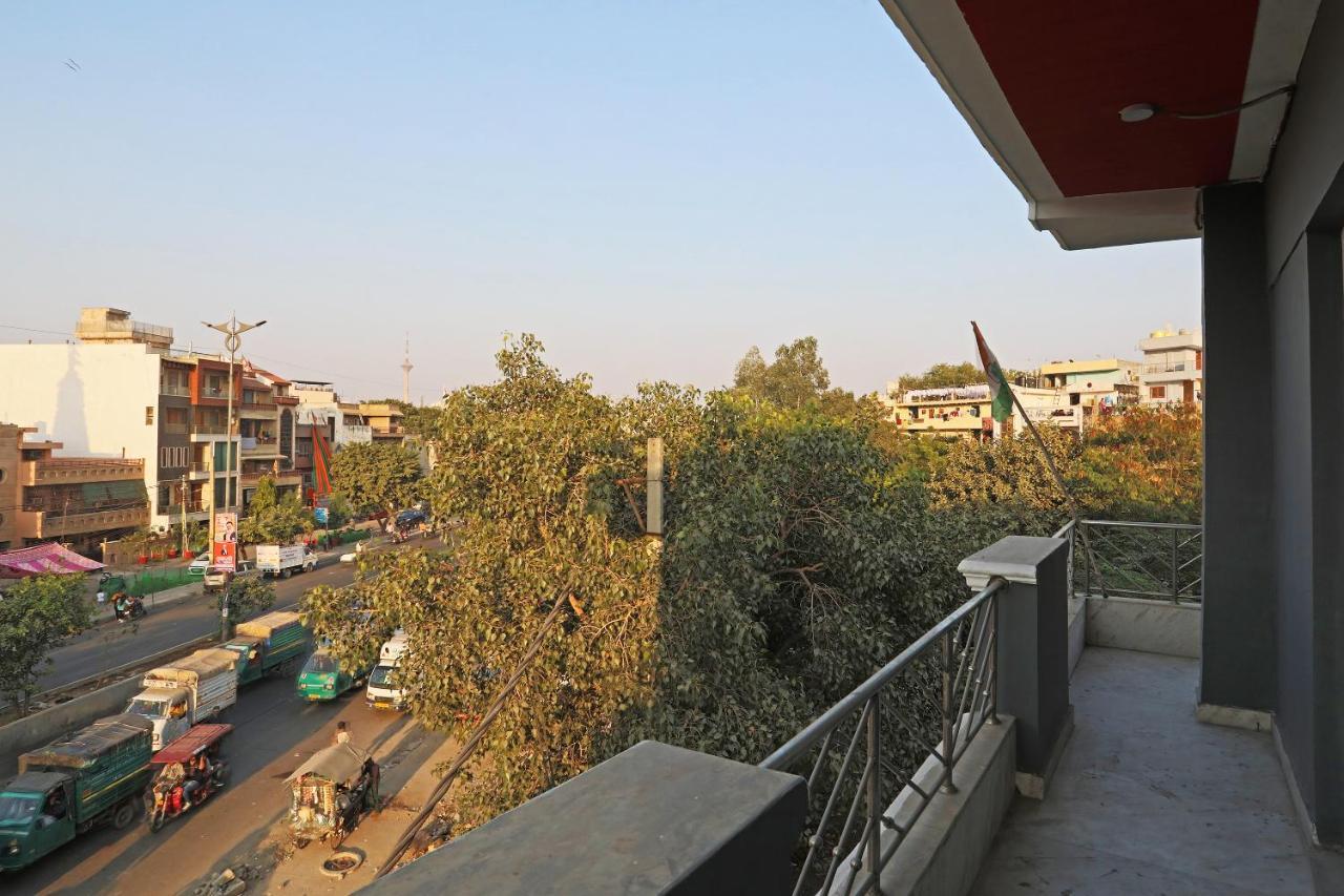 ניו דלהי Hotel Yellow Chilli Britannia Chowk- Couple Friendly Local Id Accepted מראה חיצוני תמונה